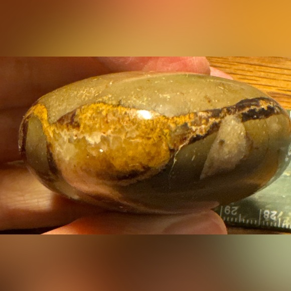 Beautiful Septarian palm stone #2 - Picture 9 of 14